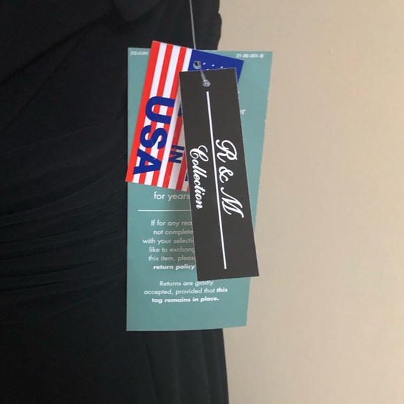 Fancy R & M Collection Dress in Black - Picture 4 of 4